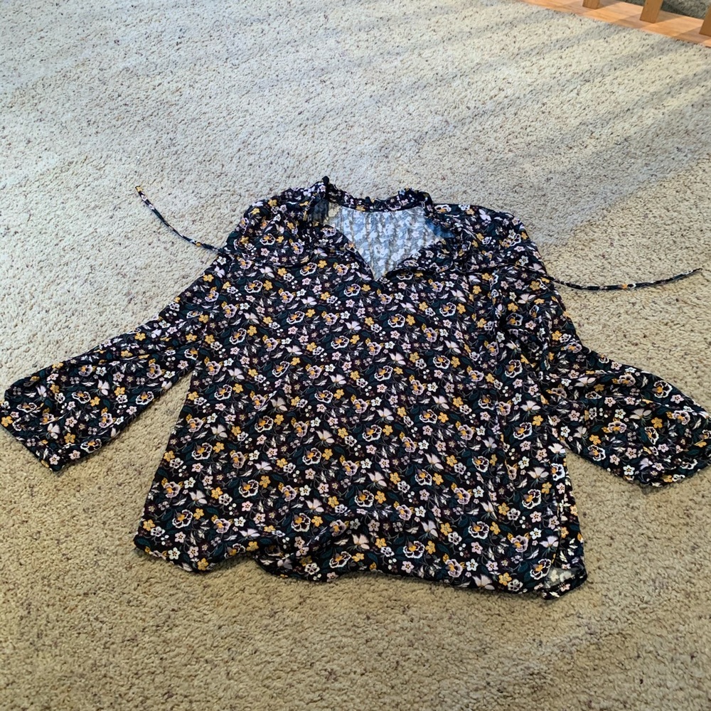 LOFT outlet blouse